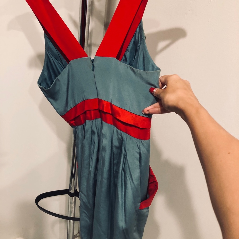 Dress - Picture 2 of 2